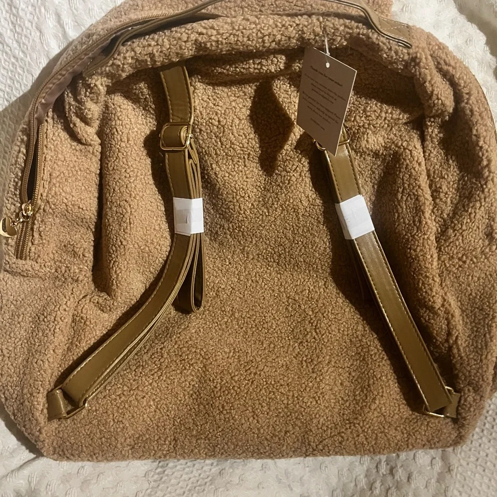 Cute Brown Cat Plush Backpack with Heart Bag Charm - Picture 3 of 6